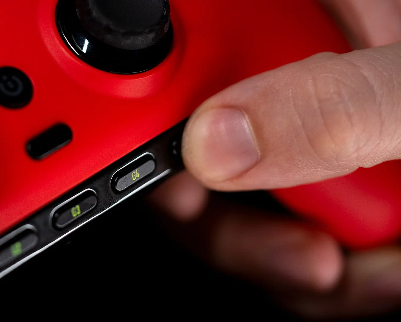 Scuf Envision Pro G-Keys along the bottom edge of the controller