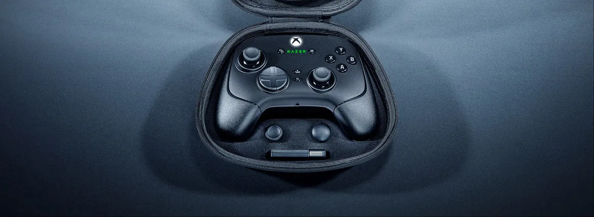 Razer Wolverine V3 Pro in its carrying case with cable and accessories